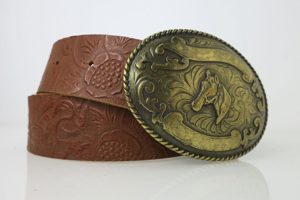 Leder-Gürtel, braun geprägt, mit Pferdekopf Koppel